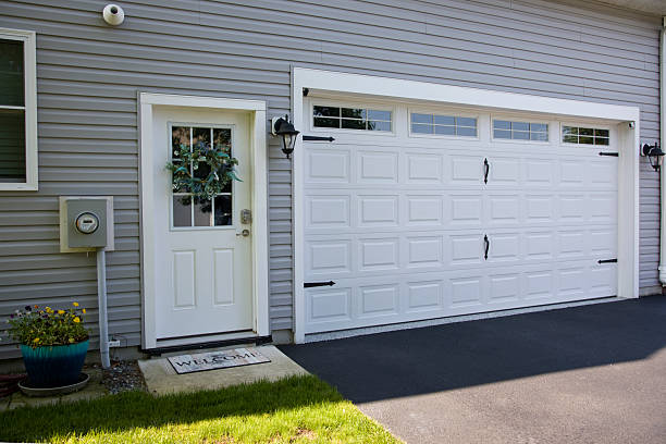 24/7 Emergency Garage Door Panel Replacement experts in Superior, NE
